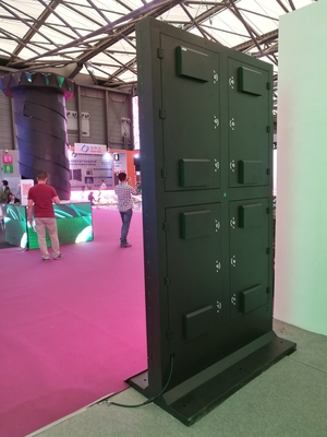 Two Service Outdoor Led Poster , Smd2727 Full Color Led Signs High Brightness